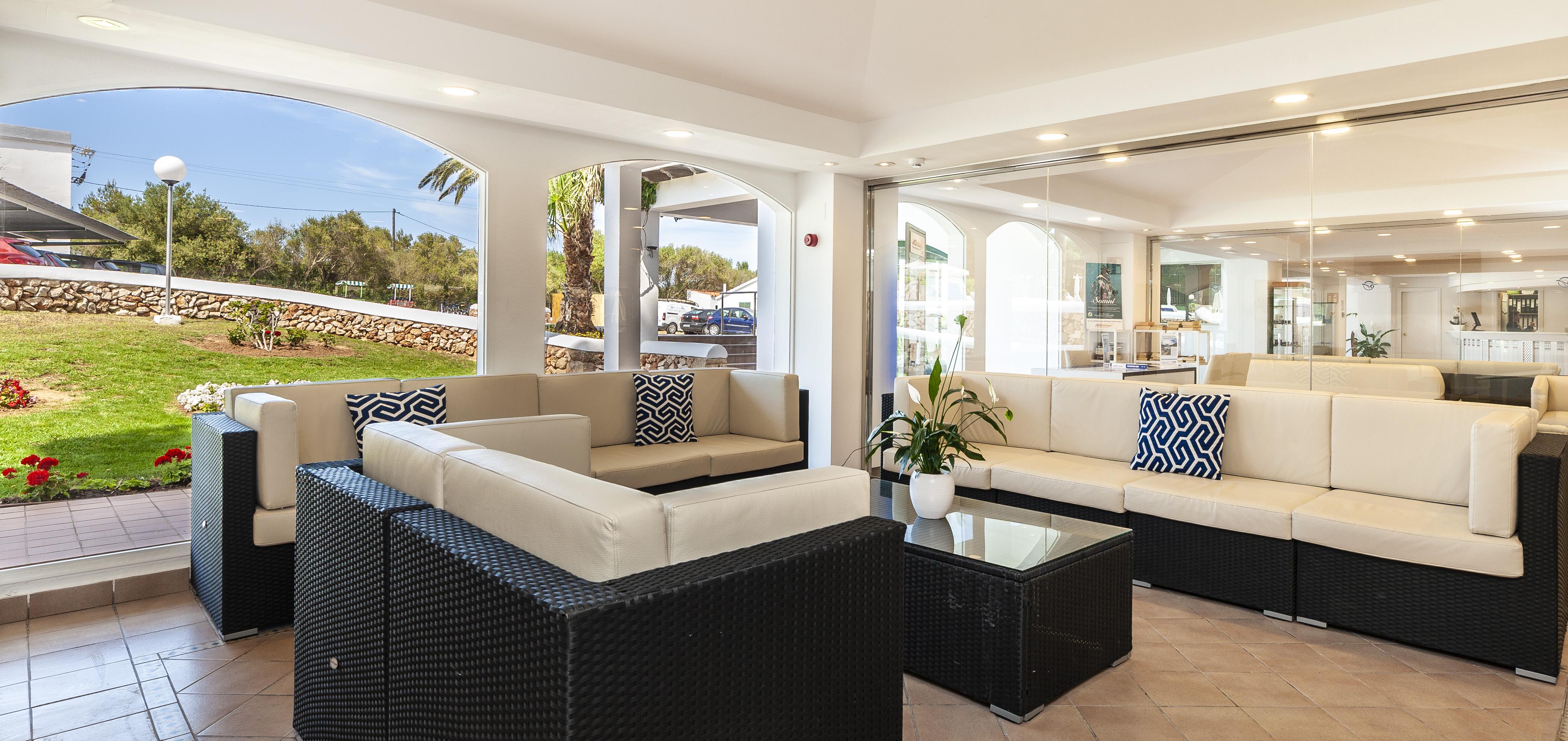 Globales Cala'N Blanes Hotel Cala'N Blanes  Exterior photo