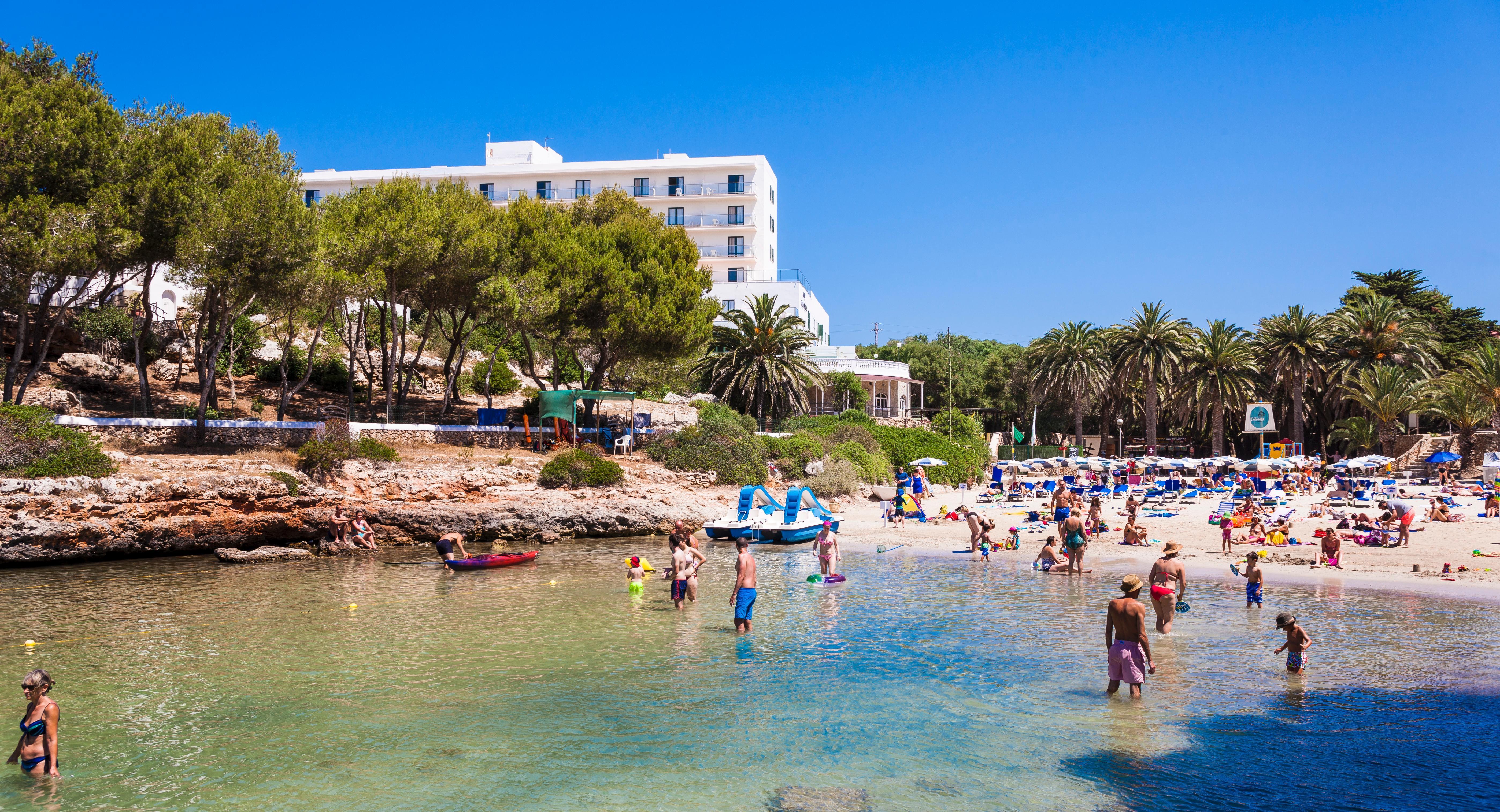 Globales Cala'N Blanes Hotel Cala'N Blanes  Exterior photo