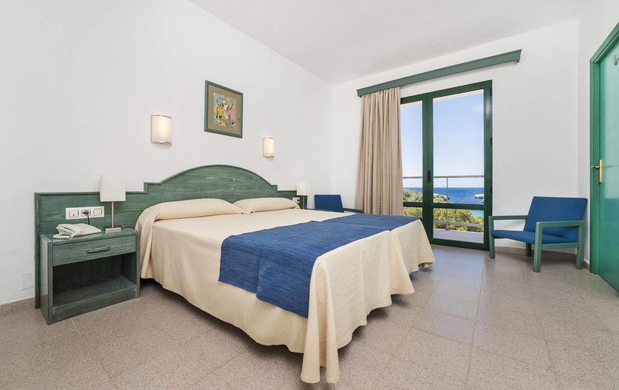 Globales Cala'N Blanes Hotel Cala'N Blanes  Exterior photo